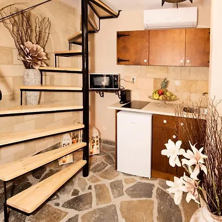 Athina House Holiday home *