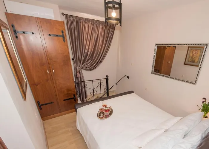 Athina House Tatil Evi